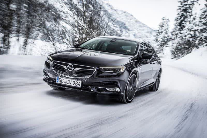 Opel Insignia B İçin Aydınlatma Sistemi ve Far Bakımı Rehberi