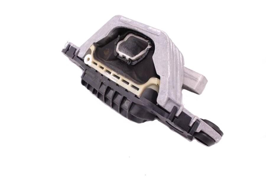 Opel Astra K 1.0 1.4 Benzinli Motor Kulağı Sağ