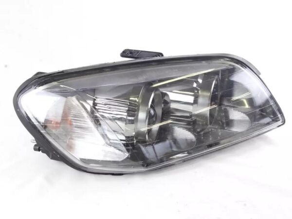 Chevrolet Captiva Ön Sağ Far