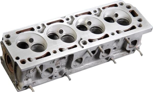 Opel Vectra A 2.0 8 Valf Silindir Kapağı Özgayd