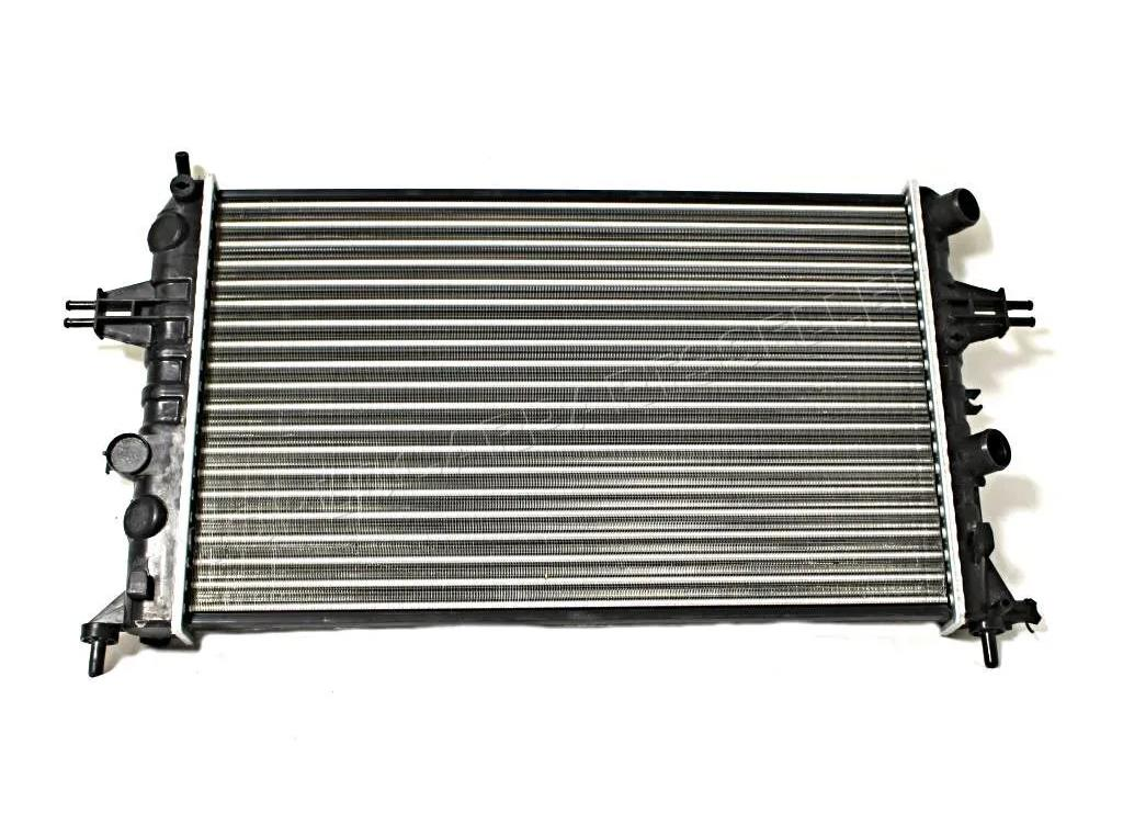 Opel Astra G 1.6 Twinport Motor Su Radyatörü Behr