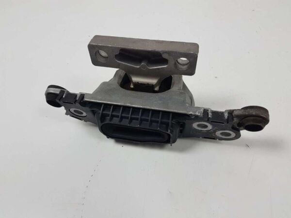 Opel Astra K 1.0 1.4 Benzinli Motor Kulağı Sağ Gm Marka