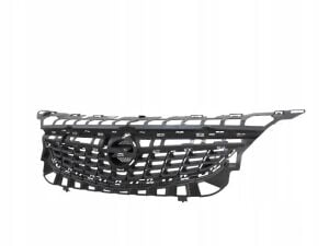 Opel Astra J Makyajsız Kasa Ön Panjur İç Kısmı