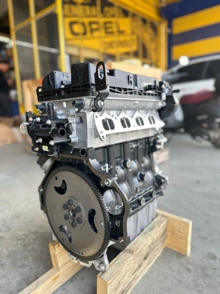 Opel Astra H A16XER Komple Motor